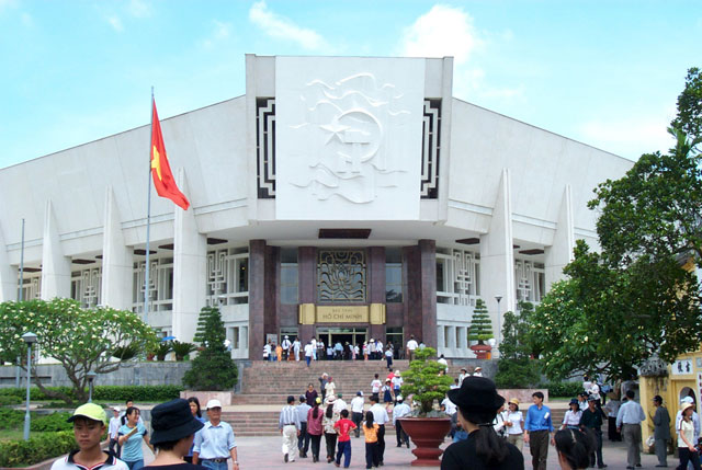 Bảo Tàng