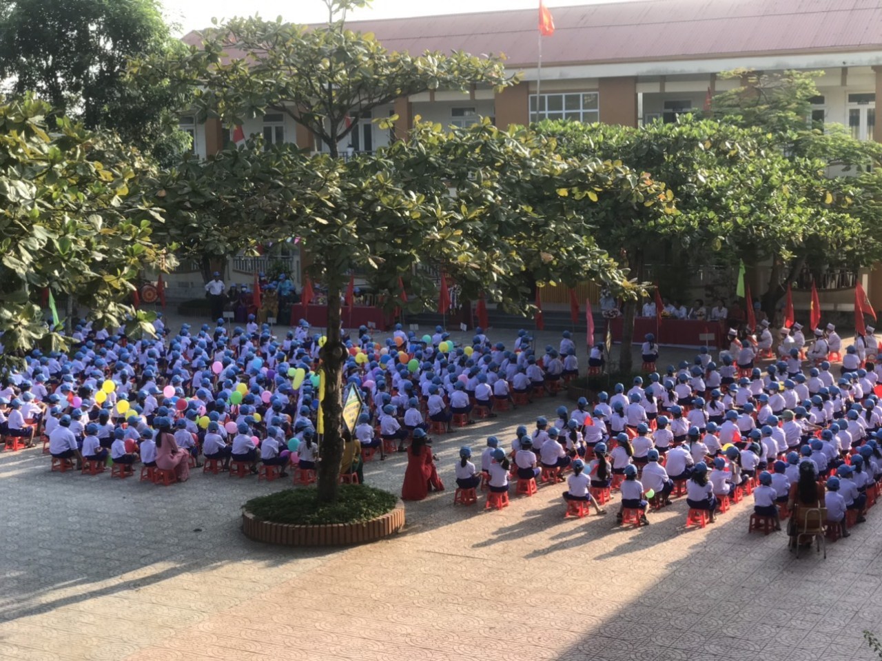 Trường Học
