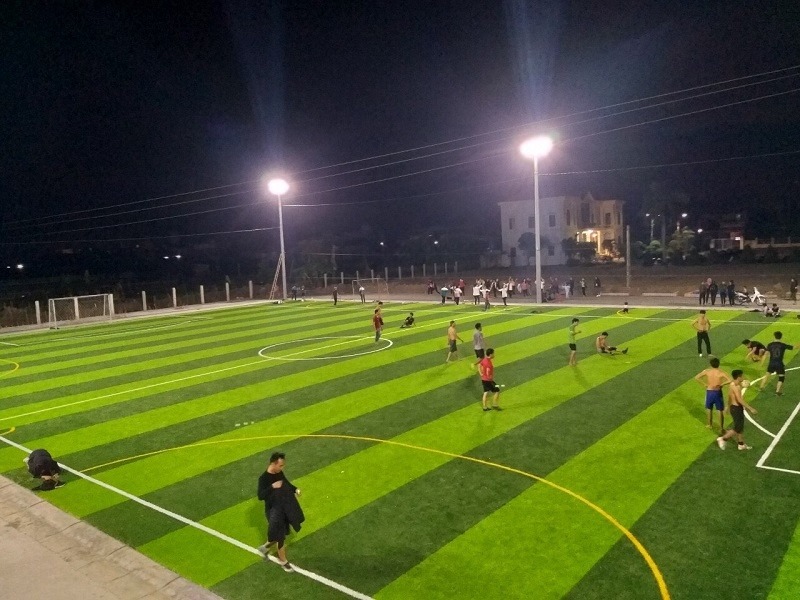 Sân Bóng