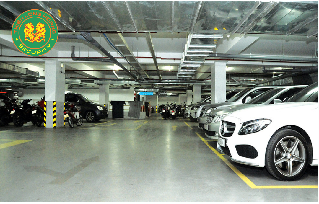Bảo vệ bãi giữ xe xử lý tình huống cháy ô tô tại hầm