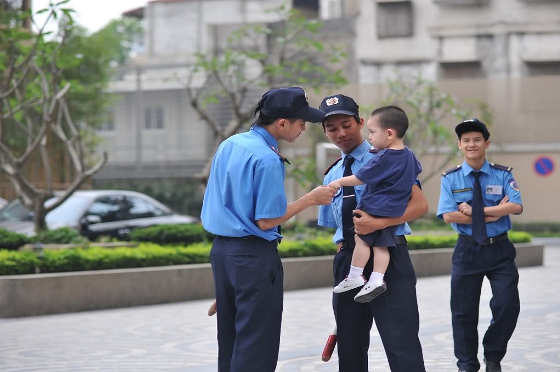 DỊCH VỤ BẢO VỆ TRƯỜNG HỌC CỦA THIÊN LONG HOÀNG TRÊN KHẮP CẢ NƯỚC